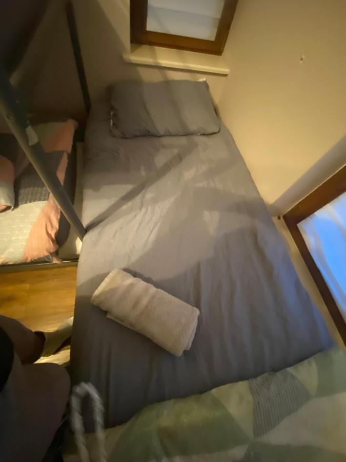 Dublin Airport Big Rooms With Bathroom Outside Room - Kitchen Only 7 Days Reservation 外观 照片