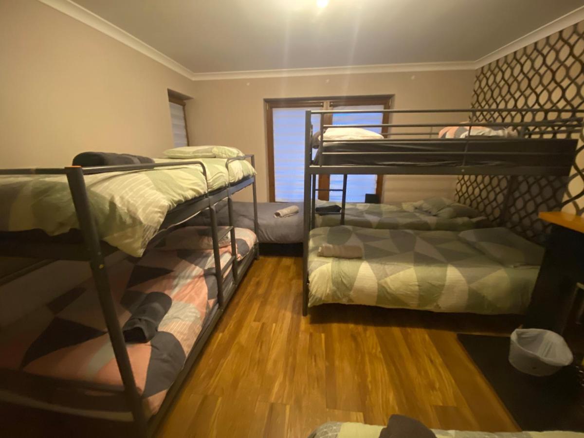 Dublin Airport Big Rooms With Bathroom Outside Room - Kitchen Only 7 Days Reservation 外观 照片