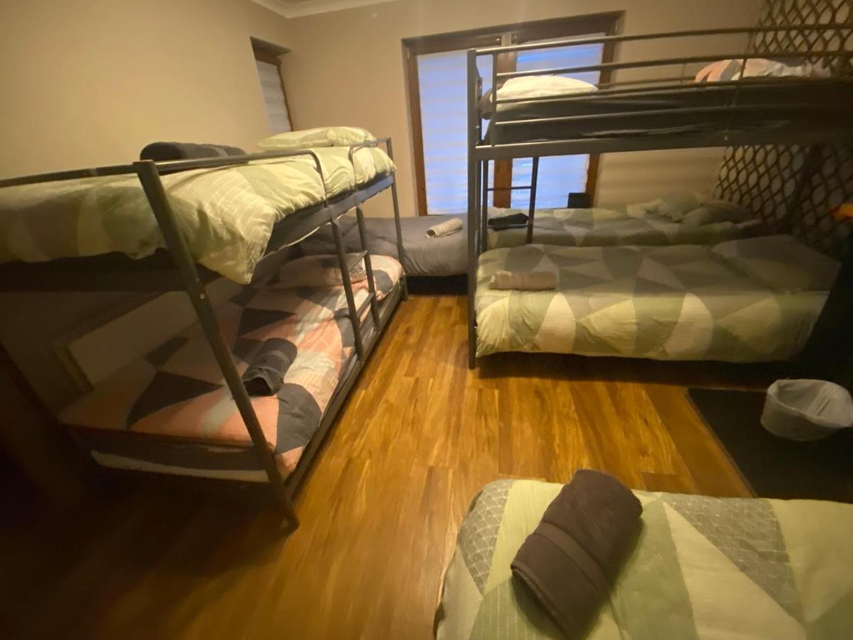 Dublin Airport Big Rooms With Bathroom Outside Room - Kitchen Only 7 Days Reservation 外观 照片