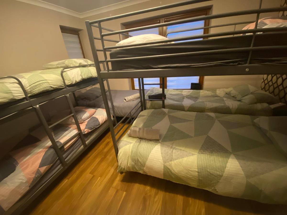 Dublin Airport Big Rooms With Bathroom Outside Room - Kitchen Only 7 Days Reservation 外观 照片