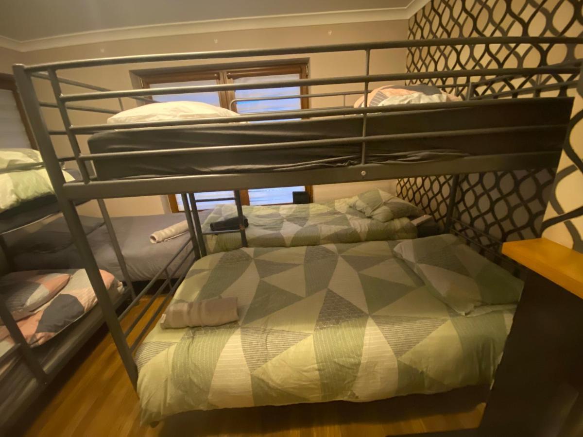Dublin Airport Big Rooms With Bathroom Outside Room - Kitchen Only 7 Days Reservation 外观 照片