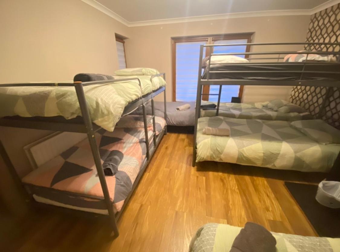 Dublin Airport Big Rooms With Bathroom Outside Room - Kitchen Only 7 Days Reservation 外观 照片