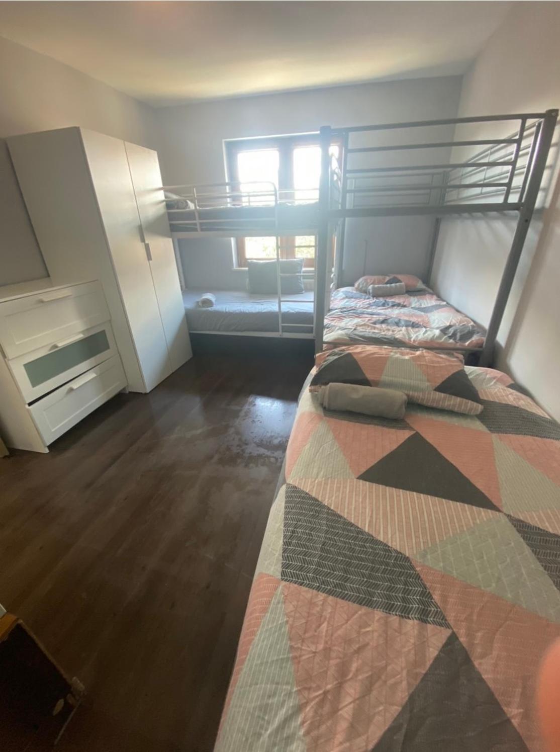 Dublin Airport Big Rooms With Bathroom Outside Room - Kitchen Only 7 Days Reservation 外观 照片
