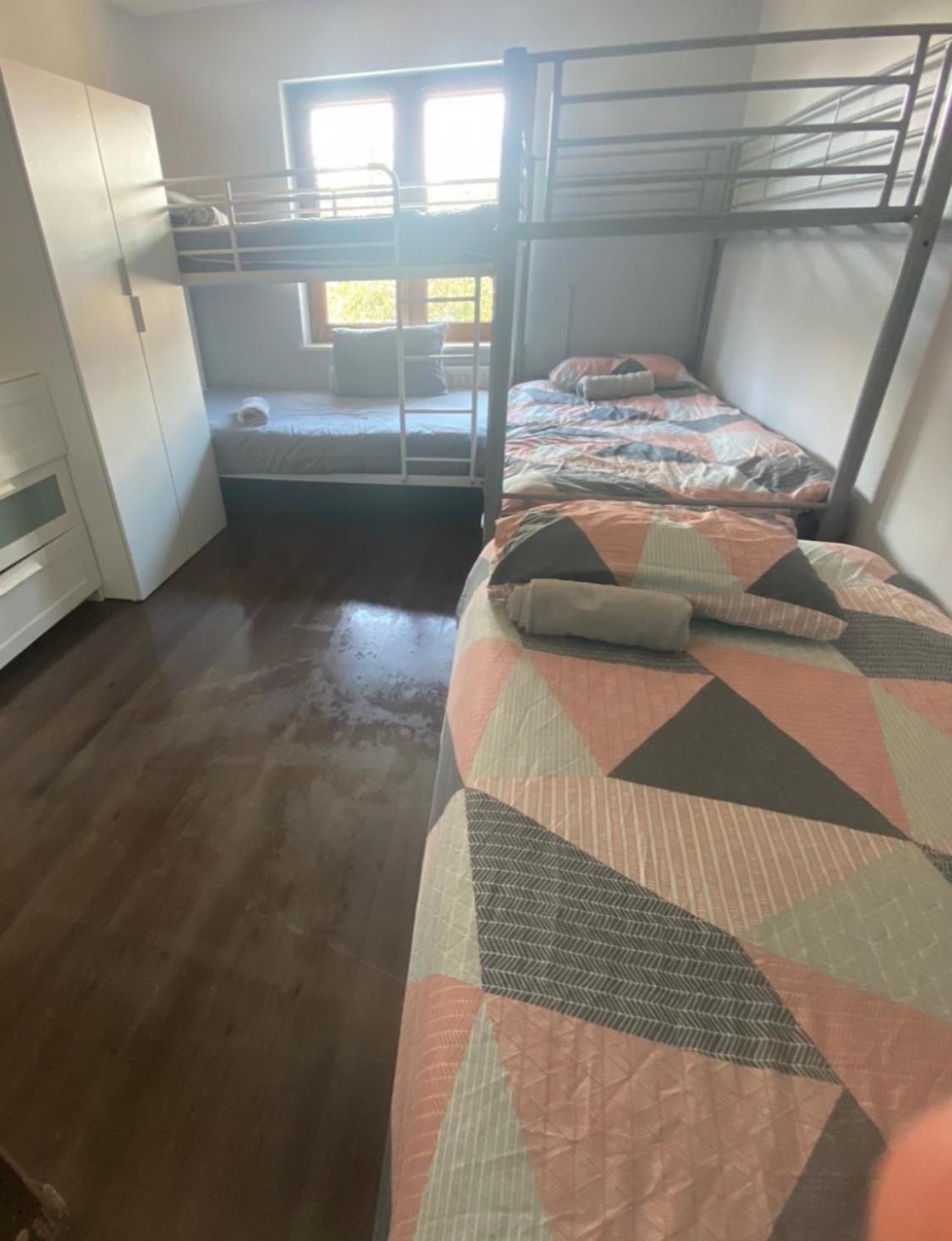 Dublin Airport Big Rooms With Bathroom Outside Room - Kitchen Only 7 Days Reservation 外观 照片